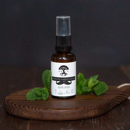 Beard Oil for Men 30ML: A bottle of organic beard serum on a wooden board, nourishing and moisturizing both beard and skin. Accelerates growth and leaves beard soft.