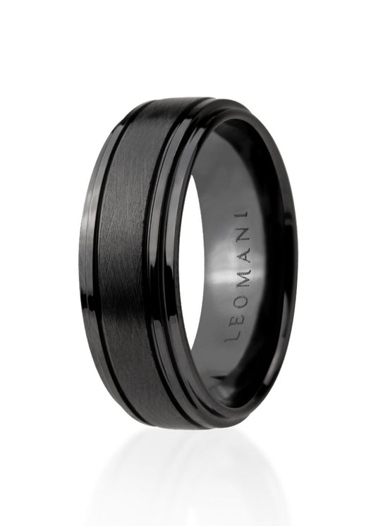 Men's ring Leon, a lightweight and durable ceramic piece. Modern design meets lasting elegance in this black band. Perfect for everyday wear or as a unique gift for the discerning gentleman.