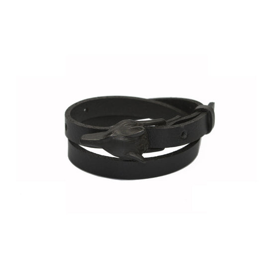 A black leather double wrap bracelet with a wolf buckle. Adjustable in three lengths: Small (13-16 cm), Medium (16-19 cm), and Large (19-23 cm). The bracelet features 5 snap options for customization.